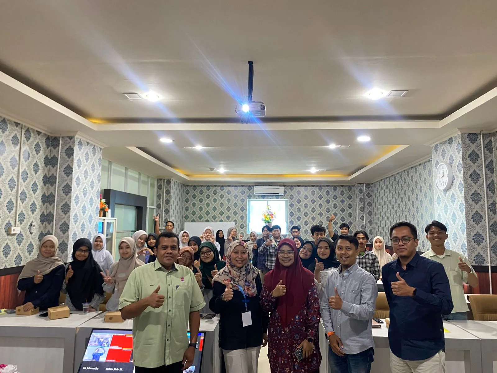 Morning Class Fakultas Teknik Unismuh Bahas Lanskap Berkelanjutan dengan Akademisi Malaysia