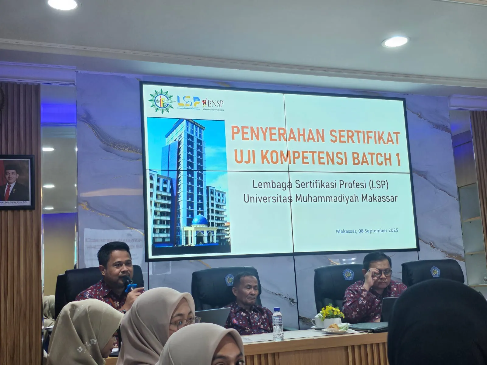 Mahasiswi Informatika Unismuh Makassar Raih Sertifikasi Profesi Data Engineer.