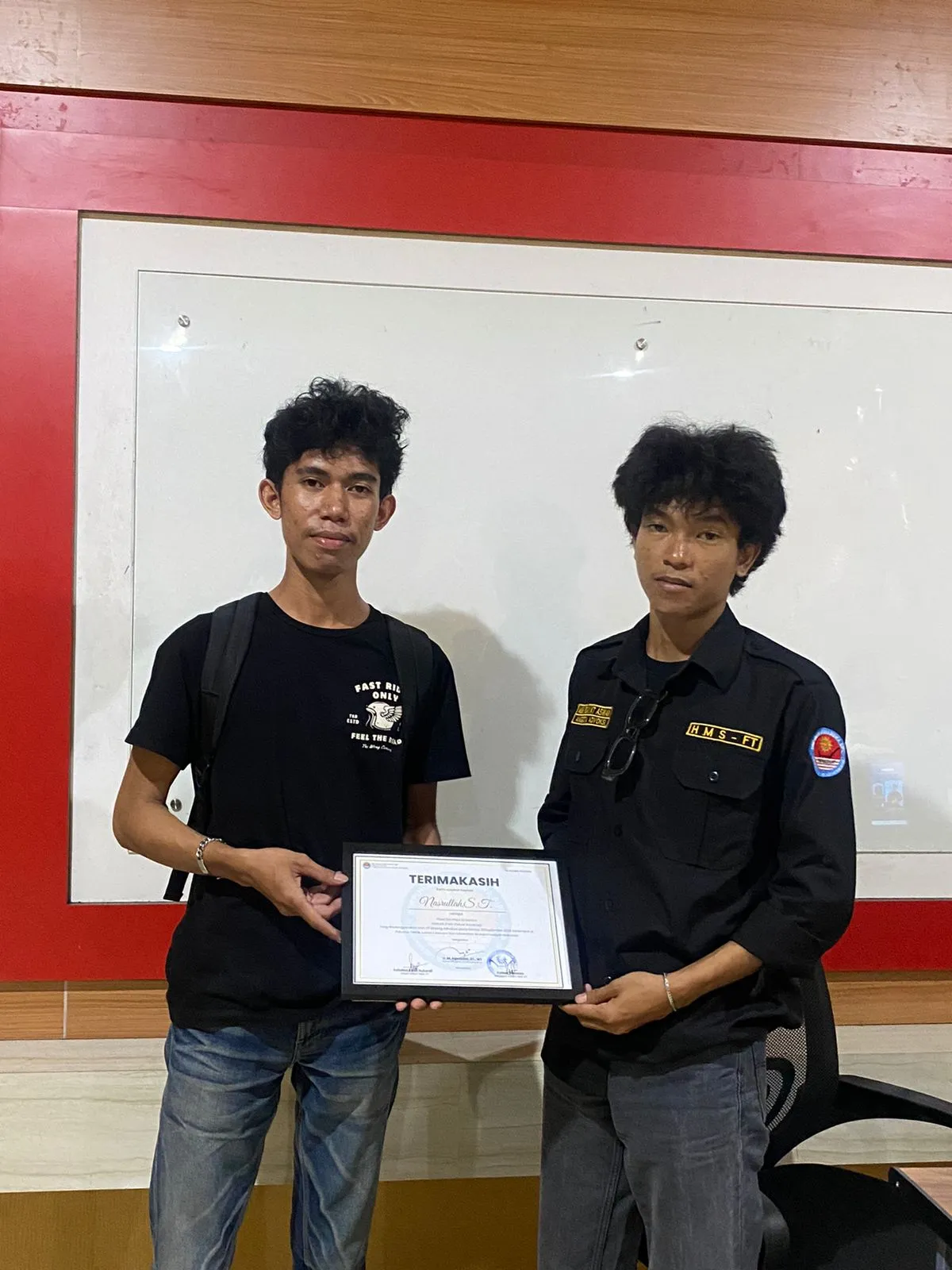 "Program Kerja: FIDIKASI (Film Diskusi Advokasi) telah sukses dilaksanakan oleh Bidang Advokasi HMS-FT Universitas Muhammadiyah Makassar."