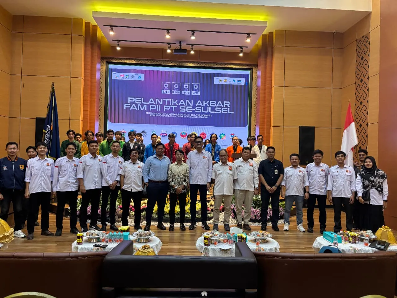 PELANTIKAN AKBAR FORUM ANGGOTA MAHASISWAPERSATUAN INSINYUR INDONESIA KOMISARIAT PERGURUAN TINGGI SE–SULAWESI SELATAN