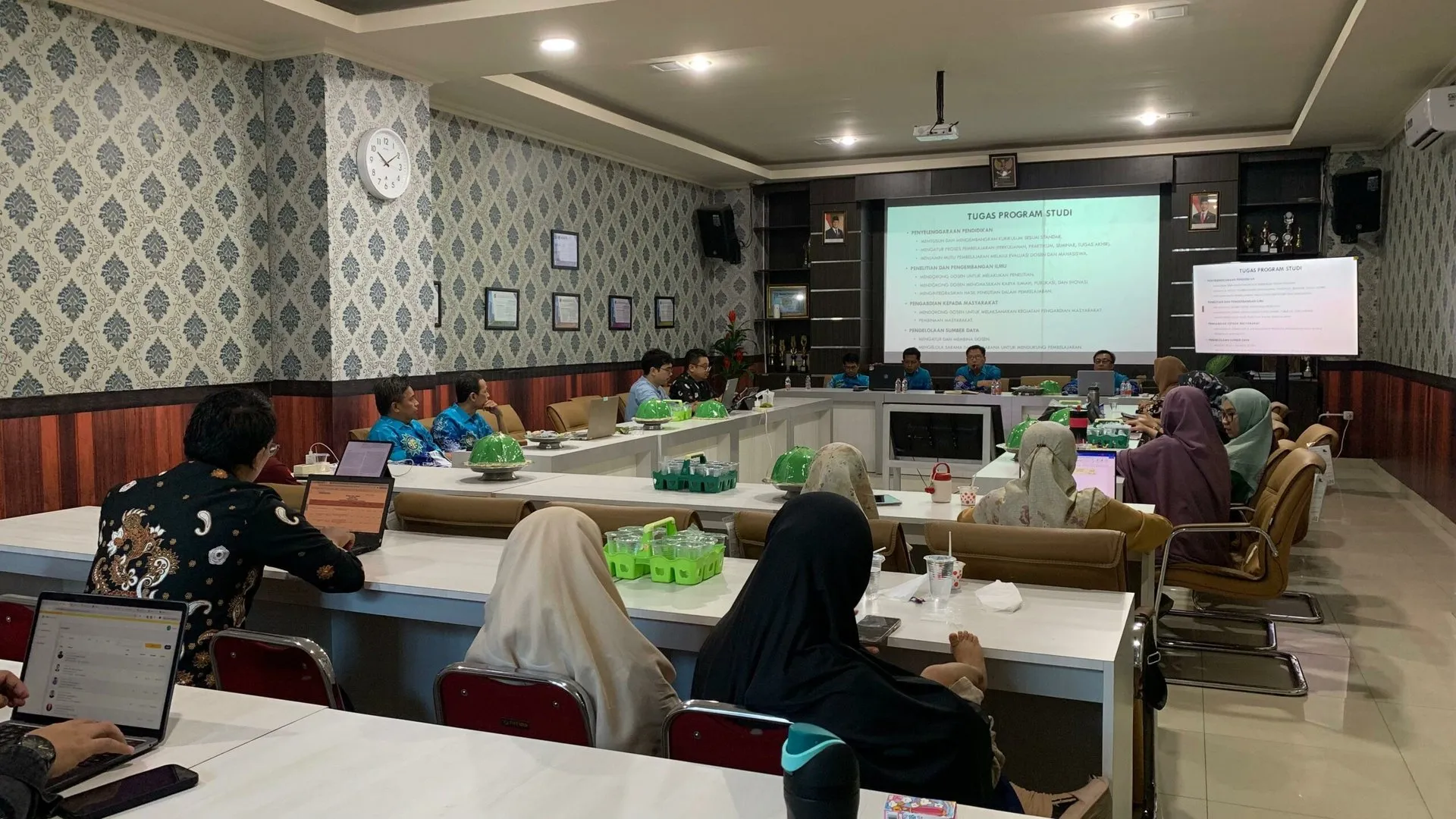 Fakultas Teknik Unismuh Teguhkan Sinergi Lewat Rapat Pimpinan