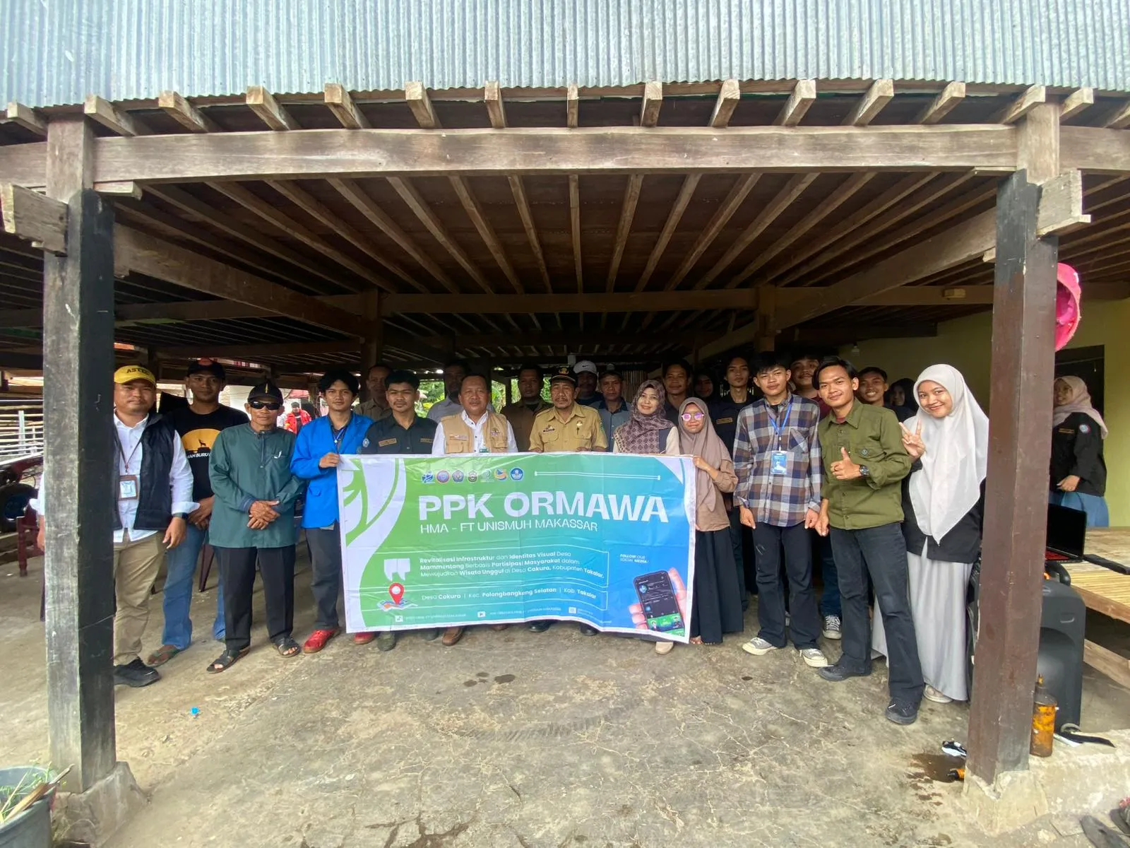 Mahasiswa Arsitektur Unismuh Makassar Gelar Kegiatan STEP UP: Penguatan Kepemimpinan dan Tanggung Jawab Sosial di Kabupaten Takalar.